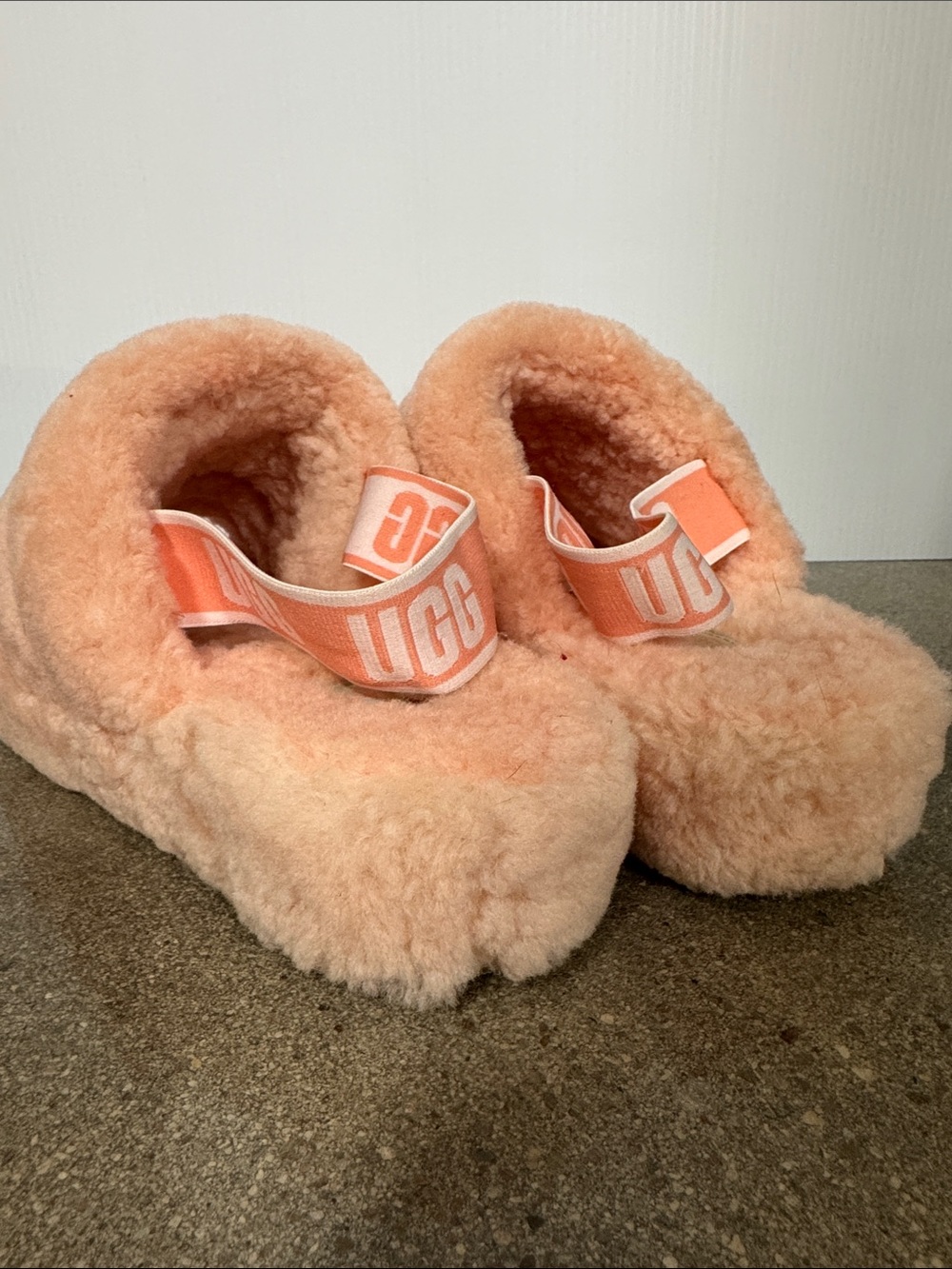 Ugg peach color fur slippers fluff size 11 - Picture 9 of 12